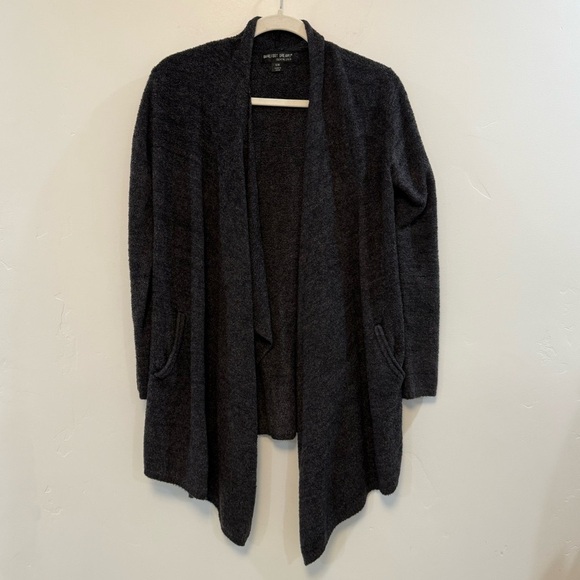 Barefoot Dreams Bamboo Chic Lite Calypso
Waterfall Dark Grey Cardigan Size: S/M - Picture 5 of 9